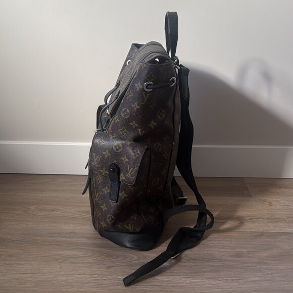 Louis Vuitton Monogram Backpack - Picture 4 of 6